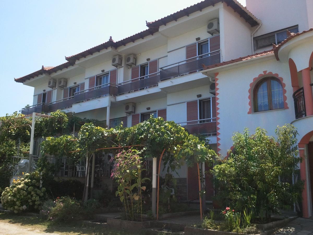 Hotel Kinira Ngoại thất bức ảnh